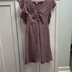Chic Lavender Floral Midi Dress with Ruffle Detail